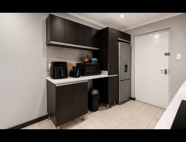 2 BEDROOM APARTMENT FOR SALE IN GLENEAGLES